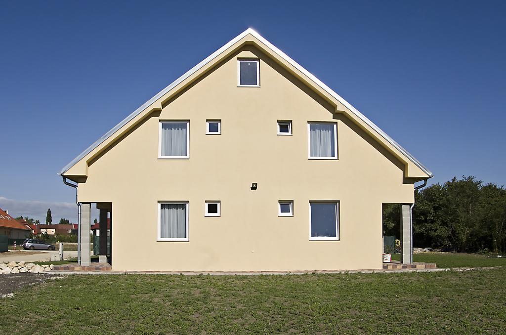 Luca Apartman Sopron Exterior foto